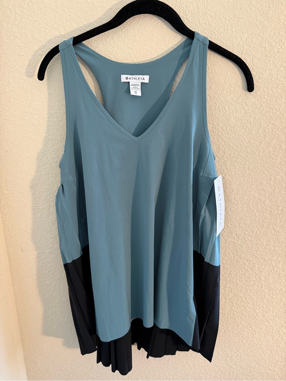 Athleta Blue-Green V-Neck Tank with Black Panels